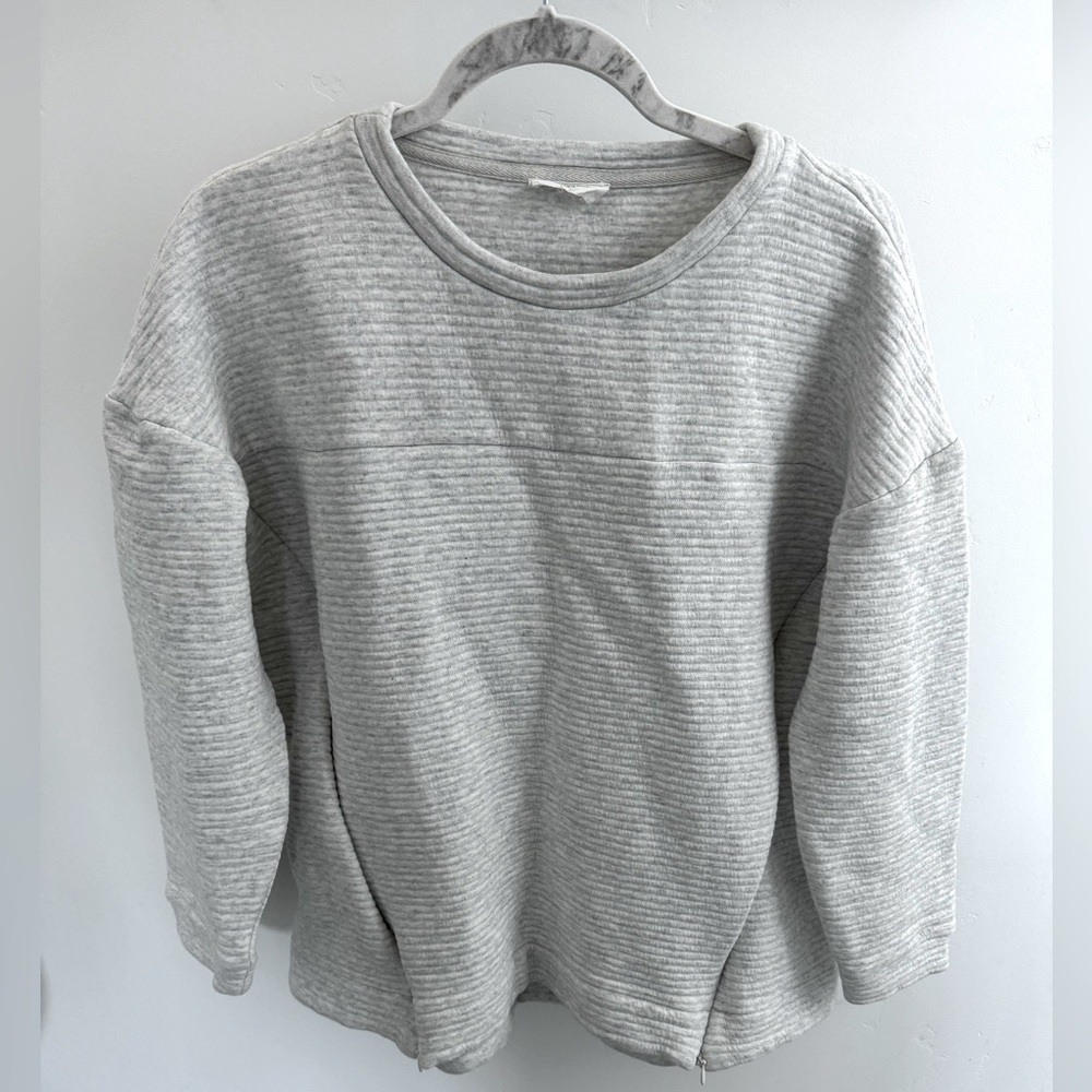 Seraphine Nursing Friendly Top Size Medium